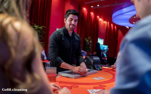 Dealer chiếm vị trí quan trọng